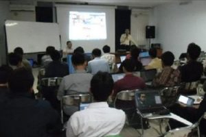 Mencari Narasumber Digital Marketing Terkemuka untuk Workshop Kampus? Ini Panduan Lengkapnya!